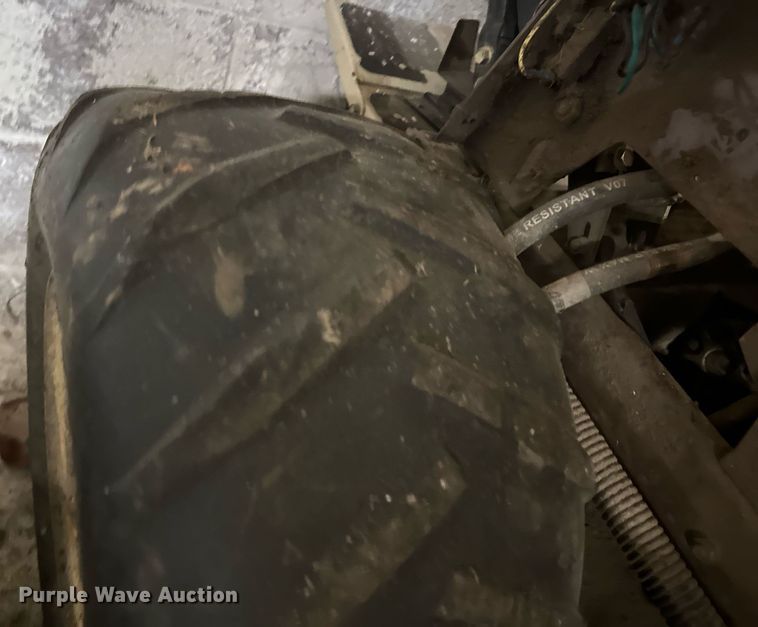 image for item DX1221 (4) Grasshopper 722D ZTR lawn mowers