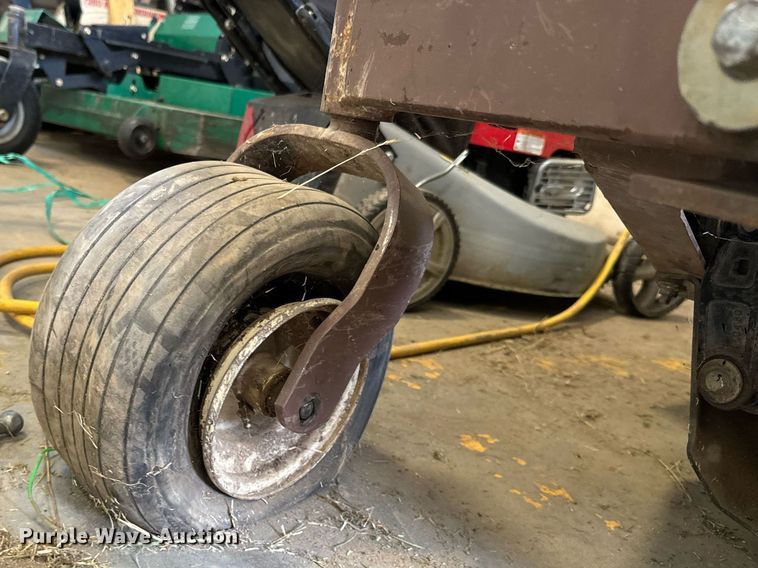 image for item DX1221 (4) Grasshopper 722D ZTR lawn mowers