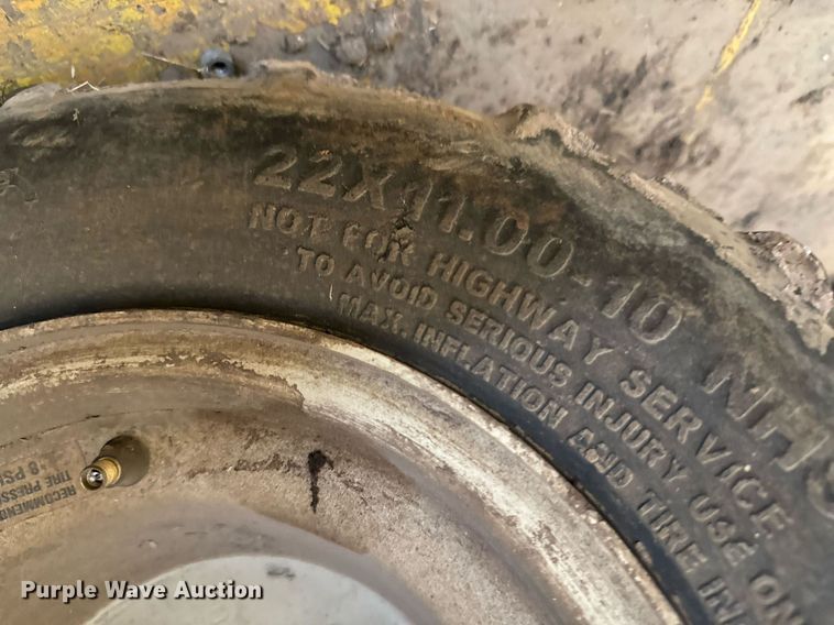 image for item DX1221 (4) Grasshopper 722D ZTR lawn mowers