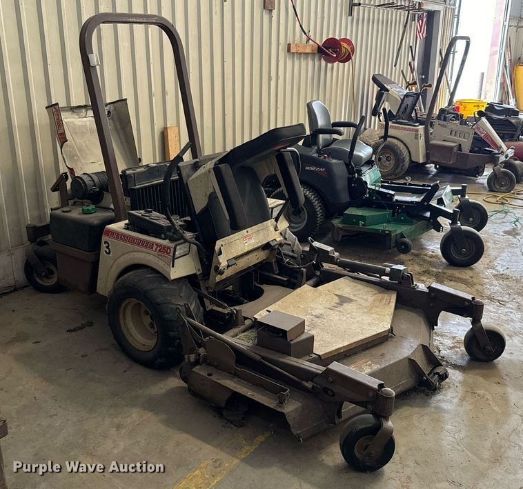 image for item DX1221 (4) Grasshopper 722D ZTR lawn mowers