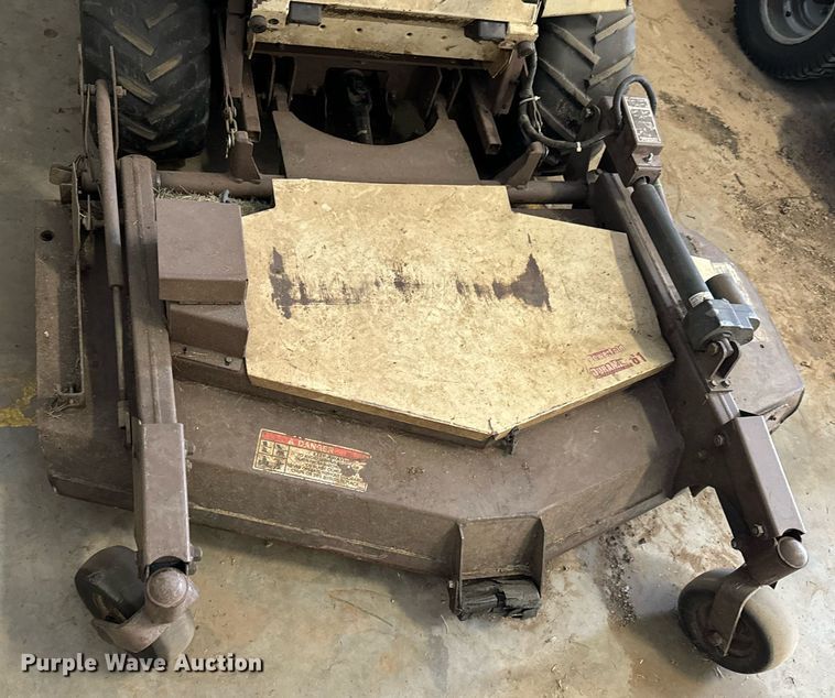 image for item DX1221 (4) Grasshopper 722D ZTR lawn mowers