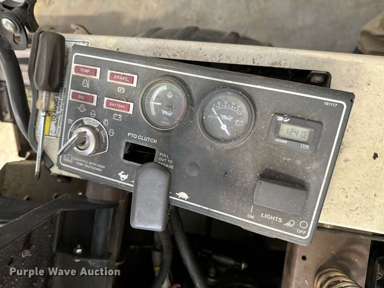 image for item DX1221 (4) Grasshopper 722D ZTR lawn mowers