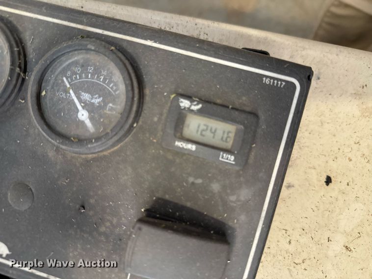 image for item DX1221 (4) Grasshopper 722D ZTR lawn mowers