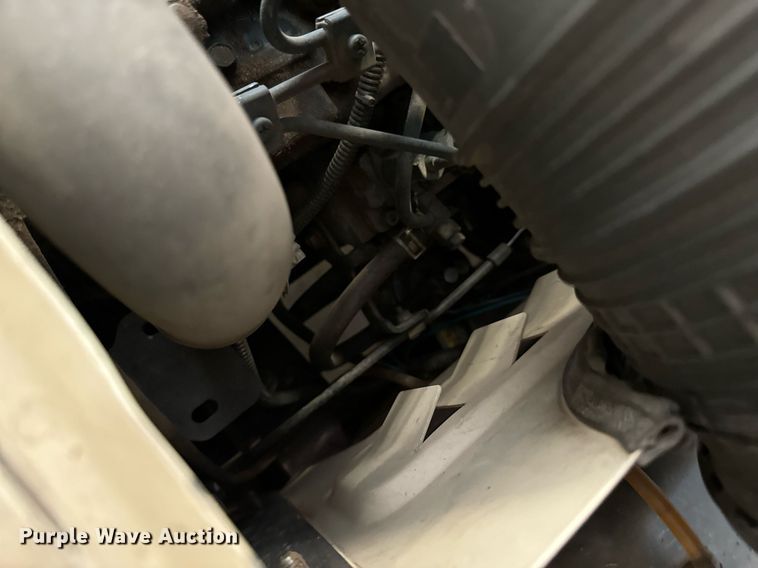 image for item DX1221 (4) Grasshopper 722D ZTR lawn mowers