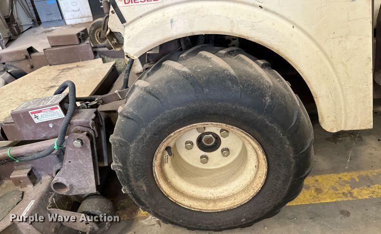 image for item DX1221 (4) Grasshopper 722D ZTR lawn mowers