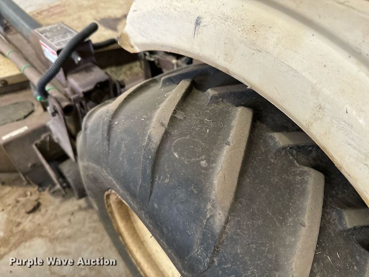 image for item DX1221 (4) Grasshopper 722D ZTR lawn mowers