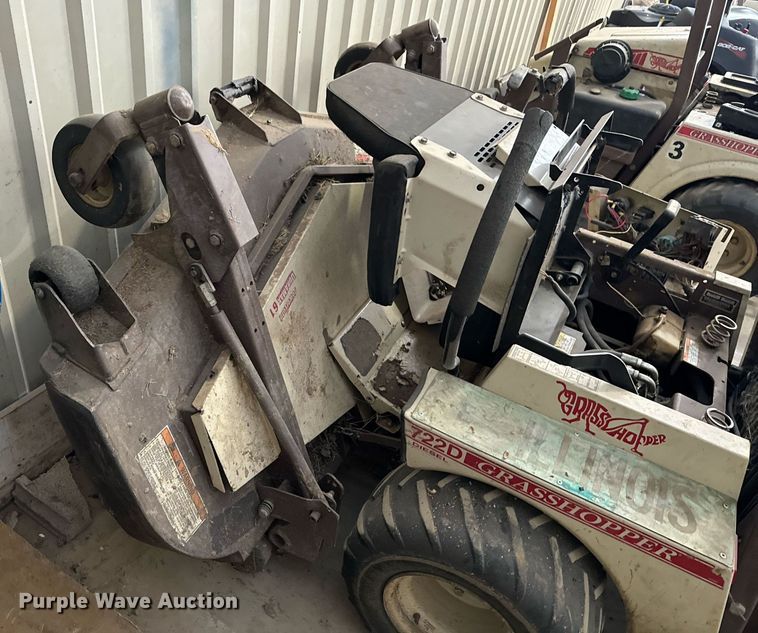 image for item DX1221 (4) Grasshopper 722D ZTR lawn mowers