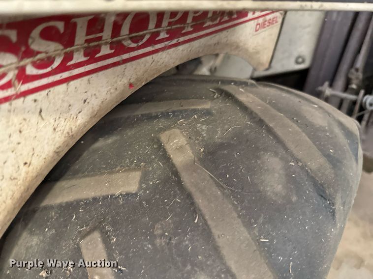 image for item DX1221 (4) Grasshopper 722D ZTR lawn mowers