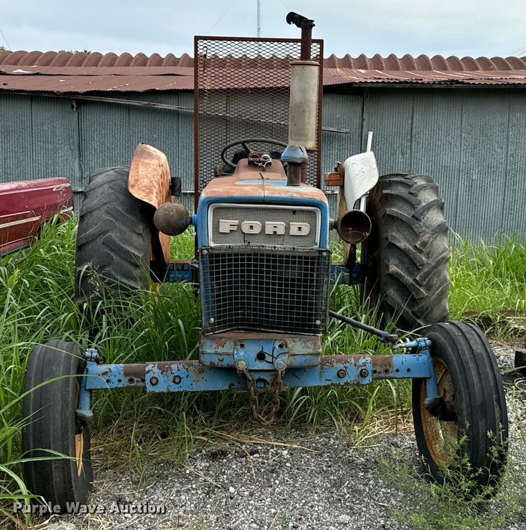 image for item DX1223 Ford 4000 tractor