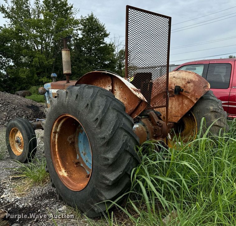 image for item DX1223 Ford 4000 tractor