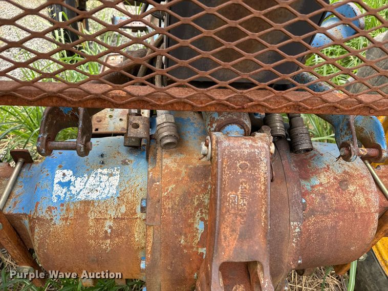 image for item DX1223 Ford 4000 tractor