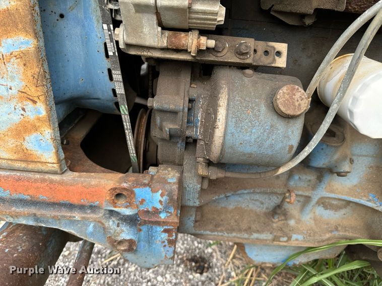 image for item DX1223 Ford 4000 tractor