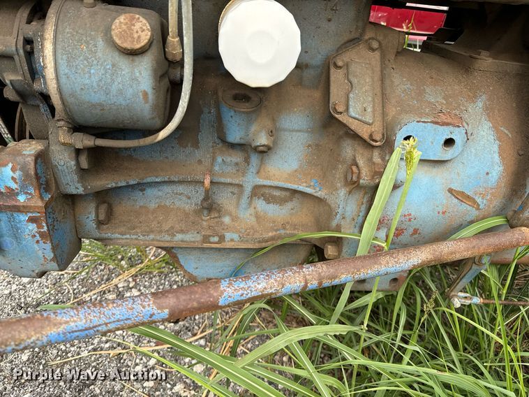 image for item DX1223 Ford 4000 tractor