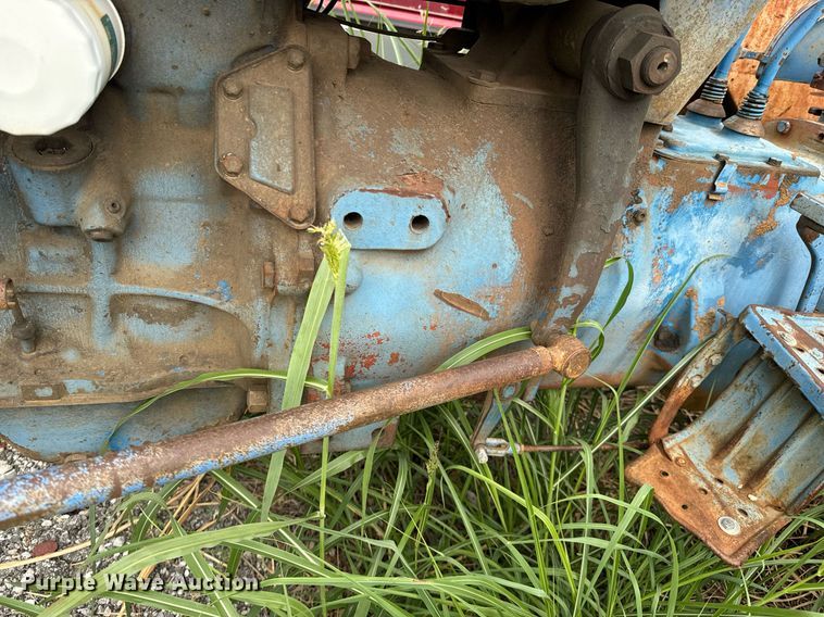 image for item DX1223 Ford 4000 tractor