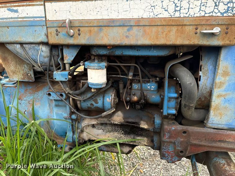 image for item DX1223 Ford 4000 tractor