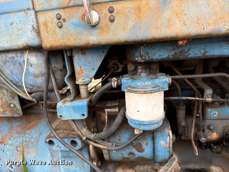 image for item DX1223 Ford 4000 tractor