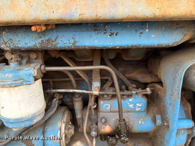 image for item DX1223 Ford 4000 tractor