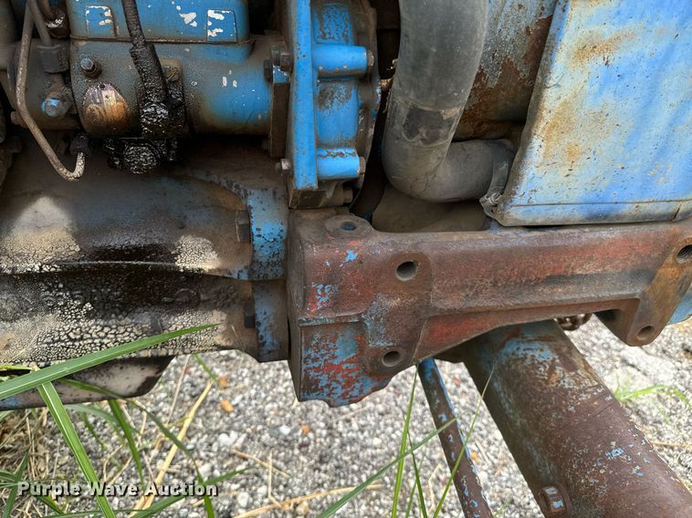 image for item DX1223 Ford 4000 tractor