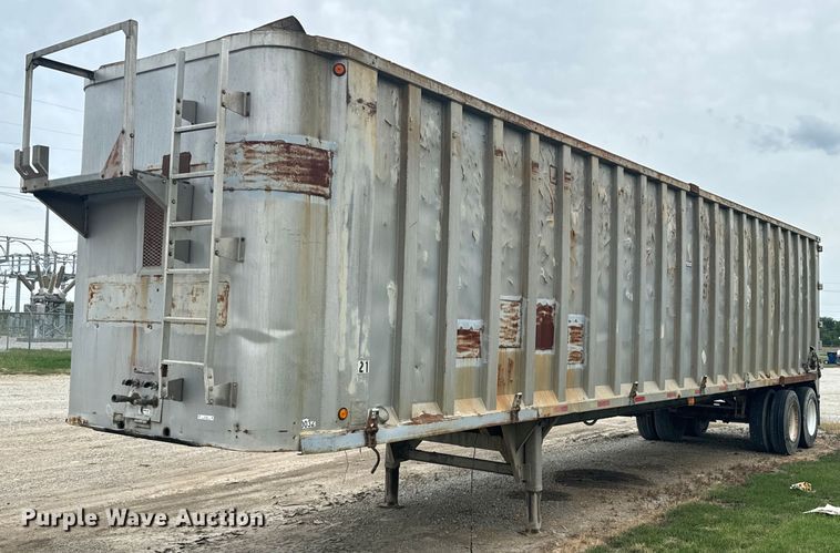 image for item DX1224 2005 STECO SW045100 walking floor trailer