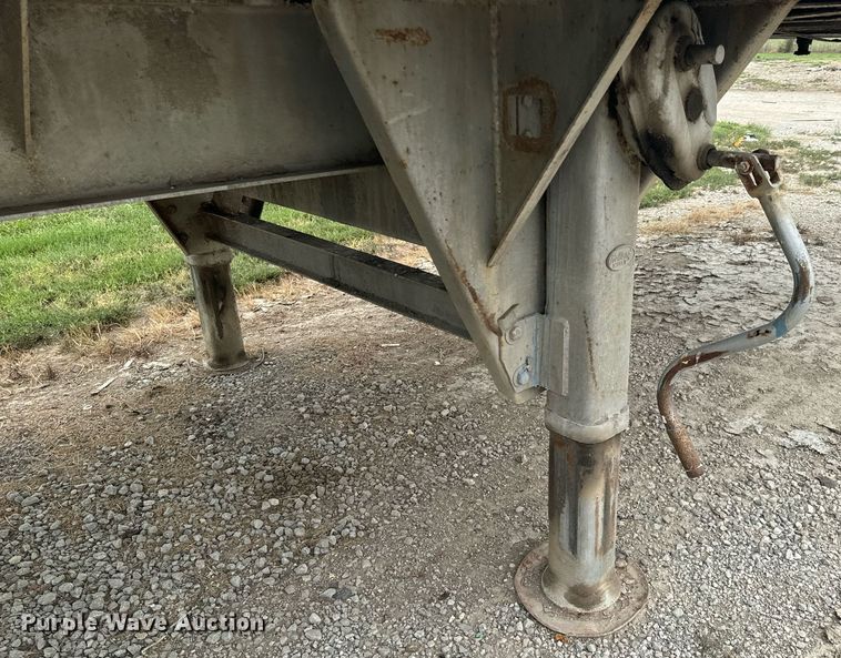 image for item DX1224 2005 STECO SW045100 walking floor trailer