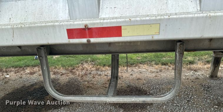 image for item DX1224 2005 STECO SW045100 walking floor trailer