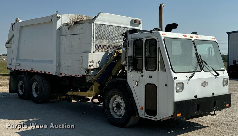image for item DX1229 2007 Crane Carrier Low Entry refuse truck