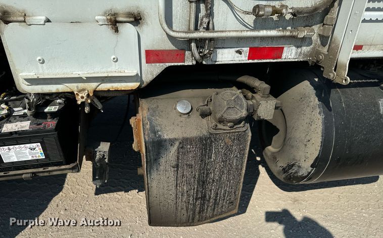 image for item DX1229 2007 Crane Carrier Low Entry refuse truck