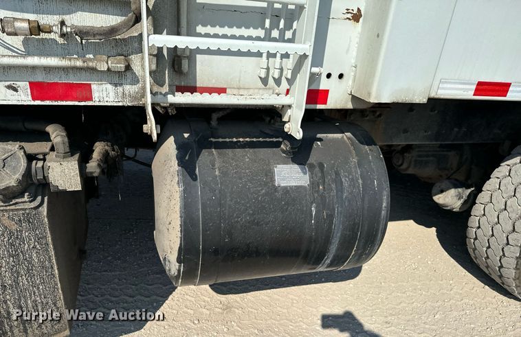 image for item DX1229 2007 Crane Carrier Low Entry refuse truck