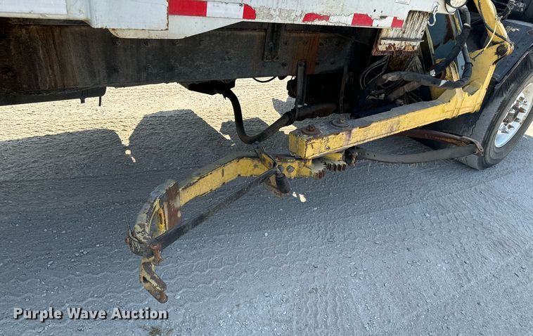 image for item DX1229 2007 Crane Carrier Low Entry refuse truck