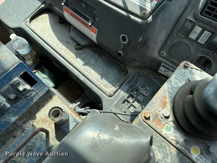 image for item DX1229 2007 Crane Carrier Low Entry refuse truck