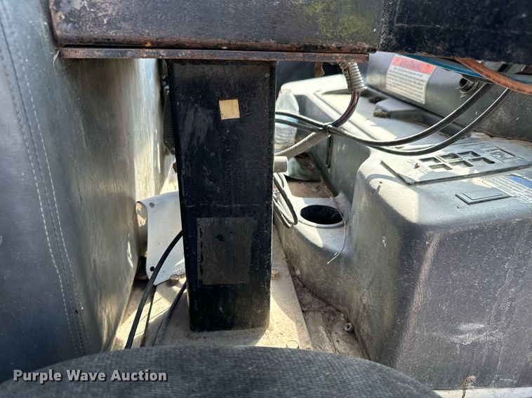 image for item DX1229 2007 Crane Carrier Low Entry refuse truck