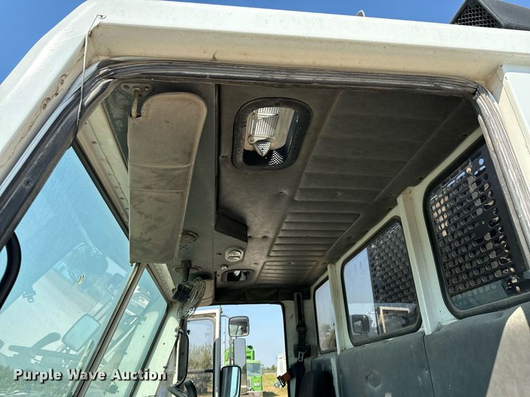 image for item DX1229 2007 Crane Carrier Low Entry refuse truck