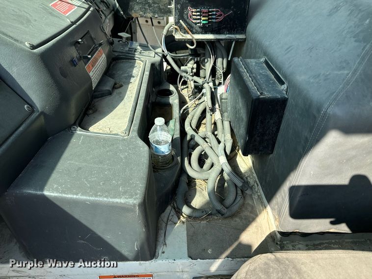 image for item DX1229 2007 Crane Carrier Low Entry refuse truck