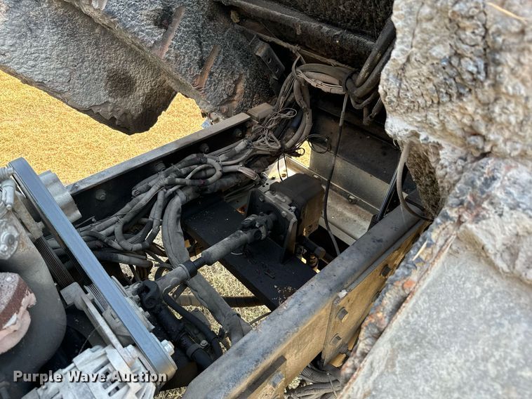 image for item DX1229 2007 Crane Carrier Low Entry refuse truck