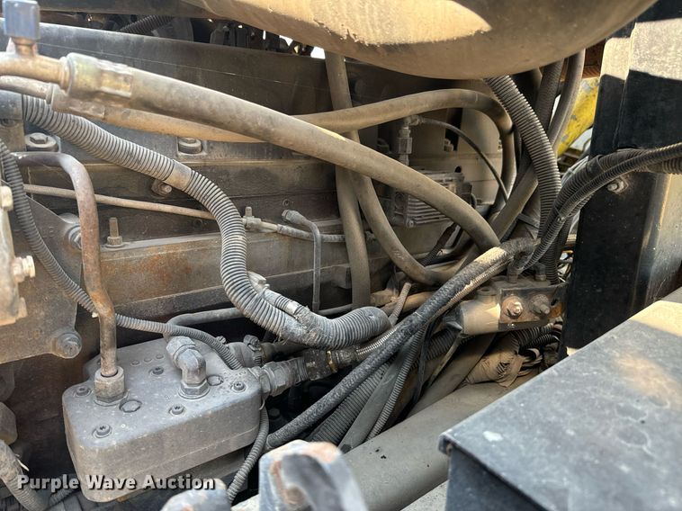 image for item DX1229 2007 Crane Carrier Low Entry refuse truck