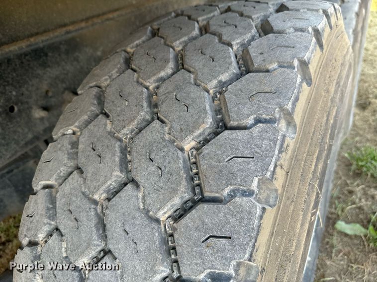 image for item DX1229 2007 Crane Carrier Low Entry refuse truck