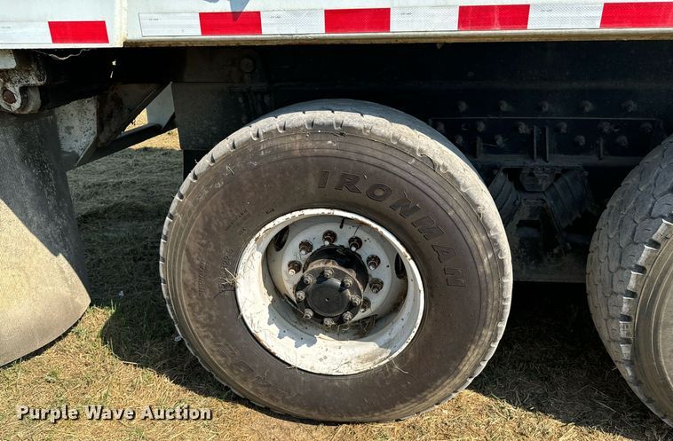 image for item DX1229 2007 Crane Carrier Low Entry refuse truck