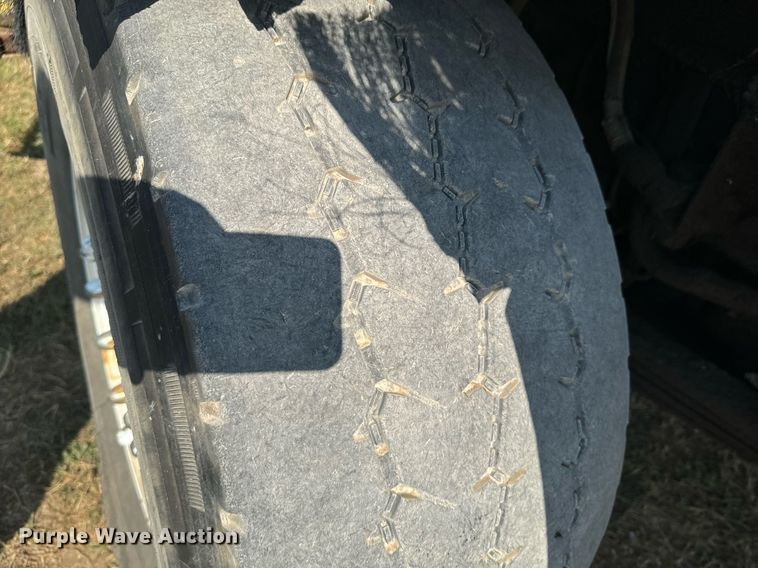 image for item DX1229 2007 Crane Carrier Low Entry refuse truck