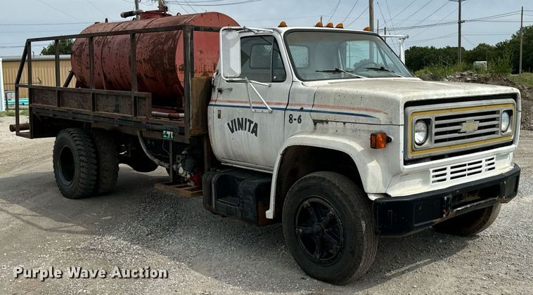 image for item DX1232 1983 Chevrolet C70 water truck