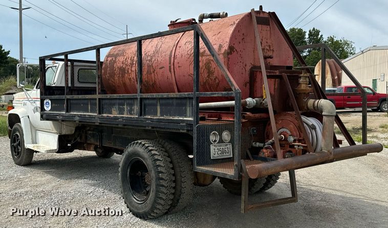 image for item DX1232 1983 Chevrolet C70 water truck