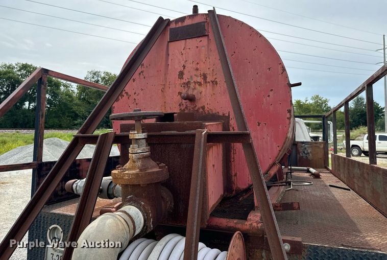 image for item DX1232 1983 Chevrolet C70 water truck