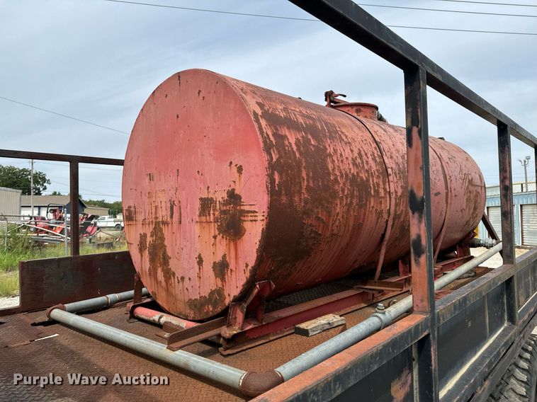 image for item DX1232 1983 Chevrolet C70 water truck