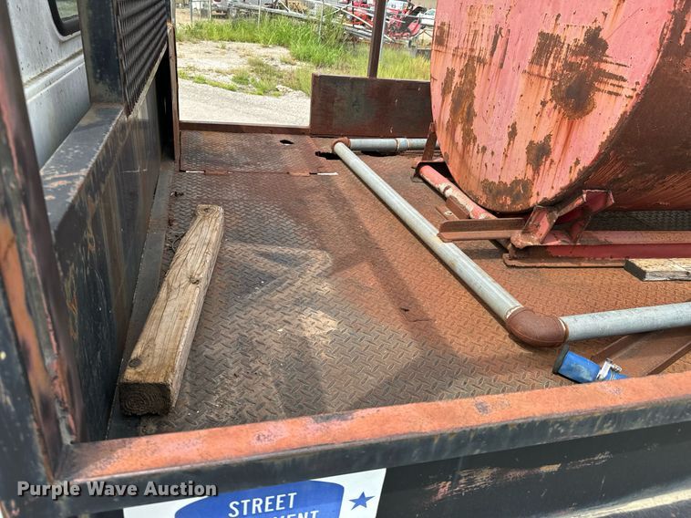 image for item DX1232 1983 Chevrolet C70 water truck