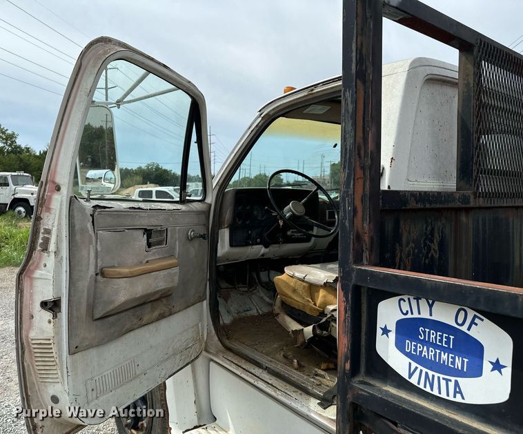 image for item DX1232 1983 Chevrolet C70 water truck