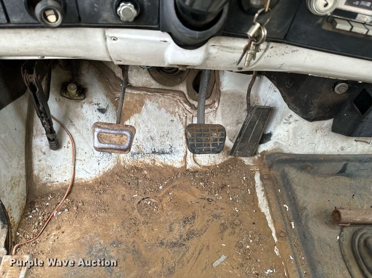 image for item DX1232 1983 Chevrolet C70 water truck