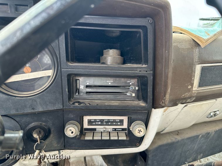 image for item DX1232 1983 Chevrolet C70 water truck