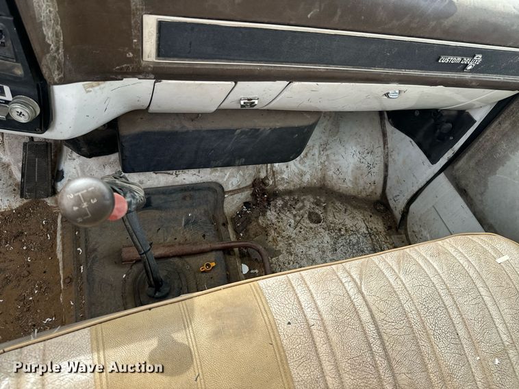 image for item DX1232 1983 Chevrolet C70 water truck