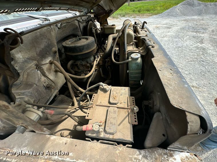 image for item DX1232 1983 Chevrolet C70 water truck