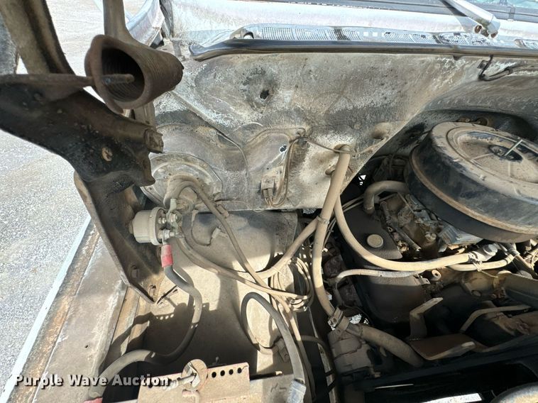 image for item DX1232 1983 Chevrolet C70 water truck