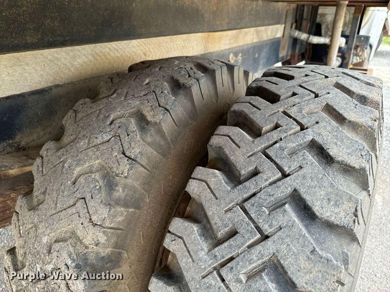 image for item DX1232 1983 Chevrolet C70 water truck